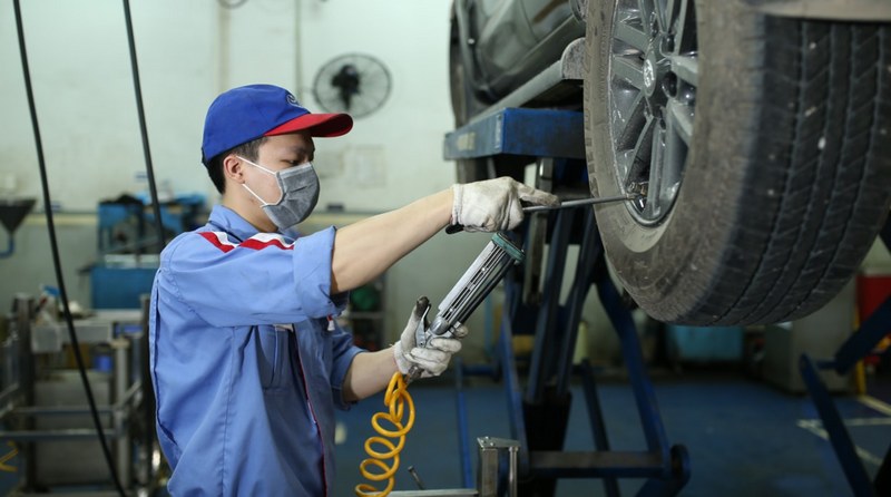 Lốp xe và hệ thống treo