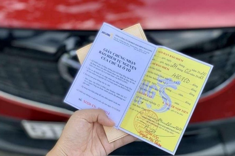 Trường hợp 1: xe 5 chỗ cá nhân, giá trị 700 triệu đồng