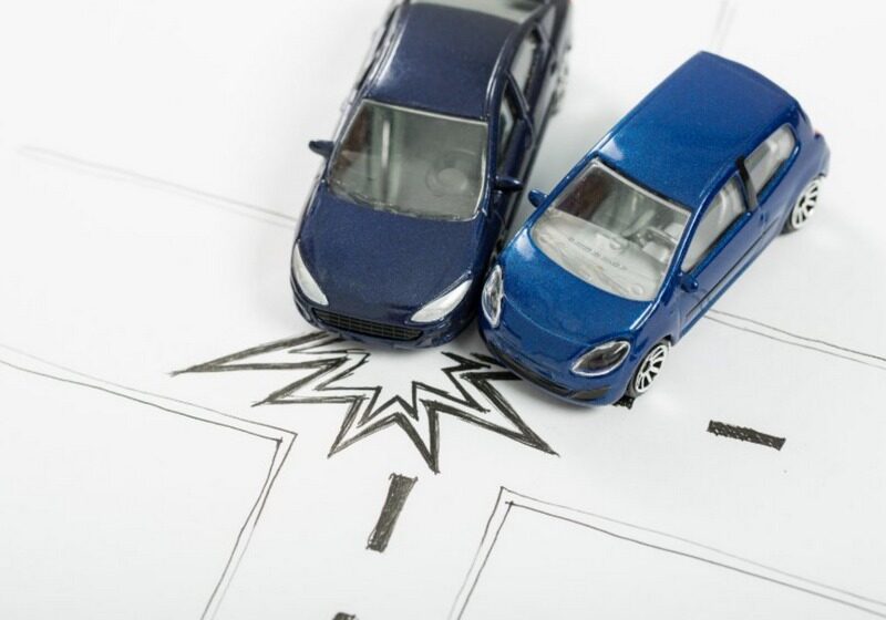 Bảo hiểm vật chất xe ô tô là gì? Có bắt buộc phải mua?