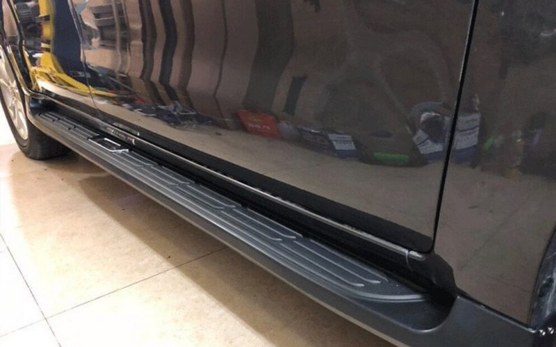 Các loại bệ bước chân Innova phổ biến hiện nay