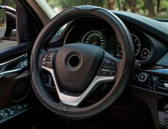Đánh giá bọc vô lăng da Nappa: Nâng cấp lớn trong trải nghiệm