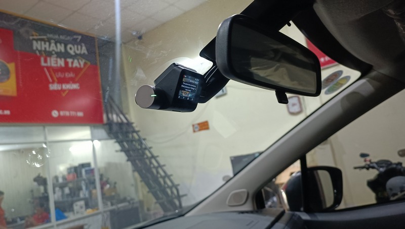 Vị trí lắp đặt camera hành trình tối ưu cho ô tô