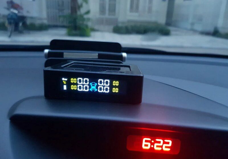 Cảm biến áp suất lốp báo sai: Nguyên nhân, cách xử lý