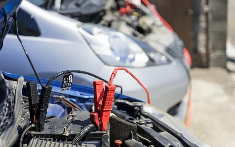 Dịch vụ cứu hộ ắc quy ô tô của 1Auto.vn uy tín