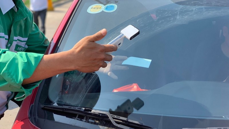Cách sử dụng thẻ ePass khi qua trạm thu phí