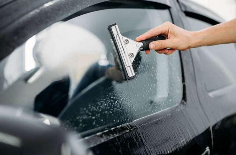 Kỹ thuật dán phim cách nhiệt ô tô quy trình chi tiết