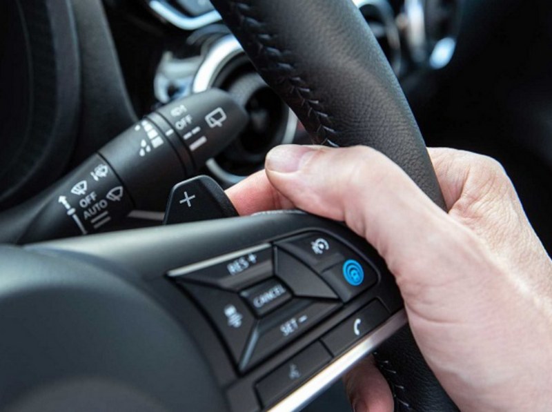 Cách sử dụng lẫy chuyển số đúng kỹ thuật