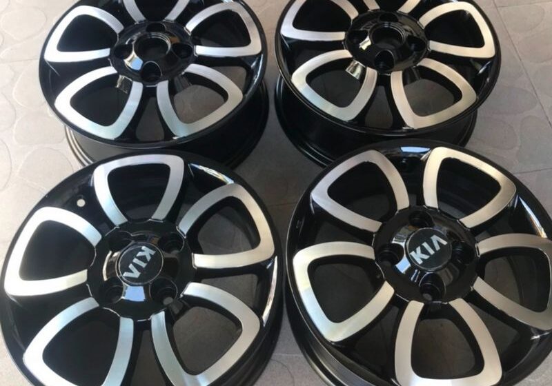 Lazang i10 hiện nay giá bao nhiêu? Chi tiết cho từng dòng