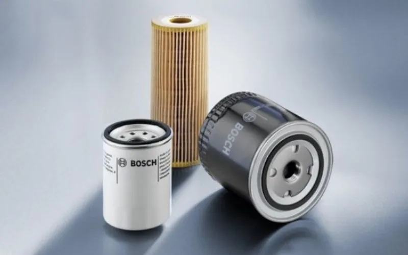 Lọc dầu nên được thay định kỳ từ 5.000 - 10.000 km
