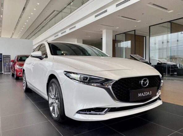 Mặt ca lăng Mazda 3: Chi tiết giá thành, kiểu dáng