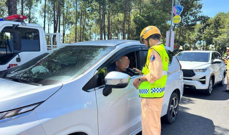 Quy định nồng độ cồn hiện nay không có mức cho phép