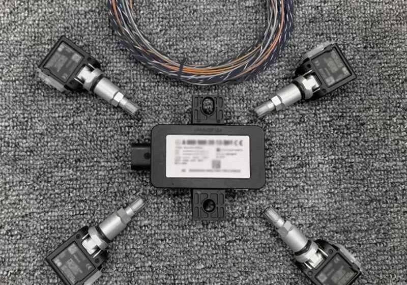 Nên lắp cảm biến áp suất lốp trong hay ngoài thì tối ưu?