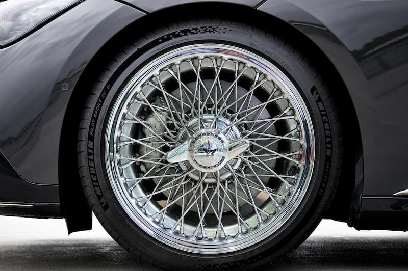 Nhiều khách hàng quan tâm vỏ xe Michelin giá bao nhiêu?