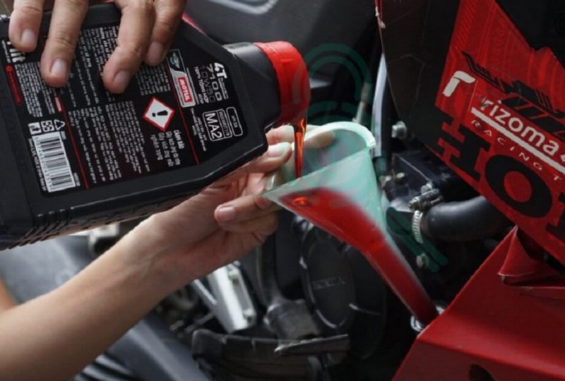 Nhớt chính hãng Honda có tốt không?