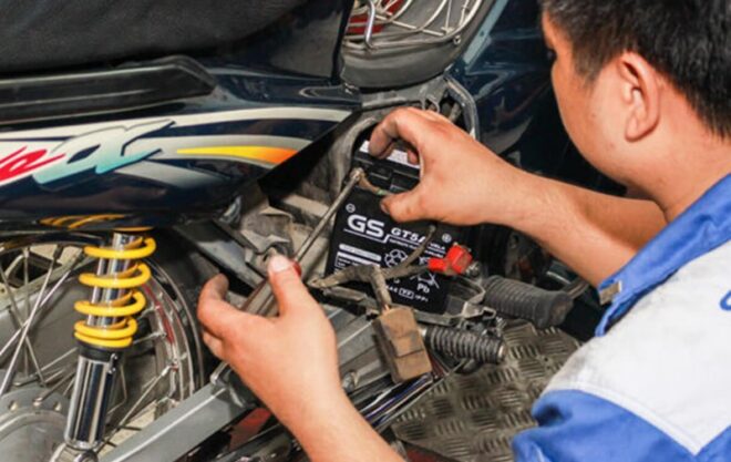 Thay ắc quy xe máy hết bao nhiêu tiền? Cập nhật chi tiết