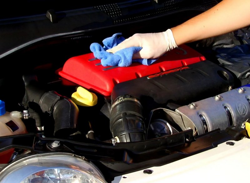 Vì sao cần vệ sinh động cơ ô tô định kỳ?