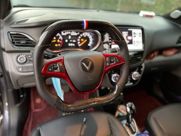 Vô lăng trợ lực điện bị nặng​: Nguyên nhân, cách xử lý