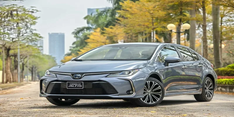 Xe hybrid tiết kiệm nhiên liệu lên đến 30-40% so với xe xăng thông thường