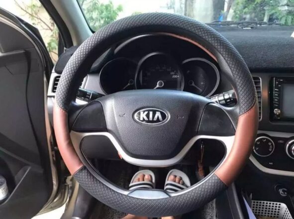 Xoay vô lăng có tiếng kêu, dấu hiệu bạn nên kiểm tra xe ngay